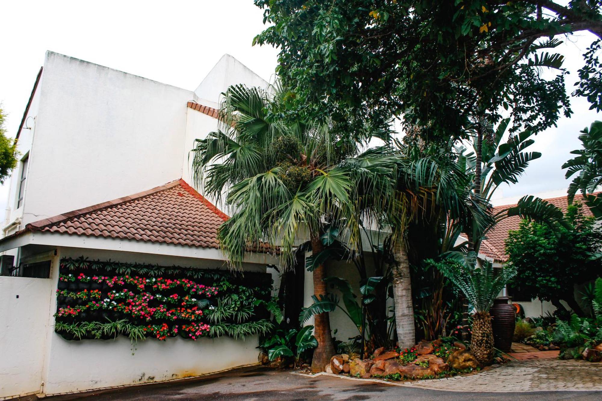 La Dolce Vita Umhlanga Guesthouse ダーバン エクステリア 写真