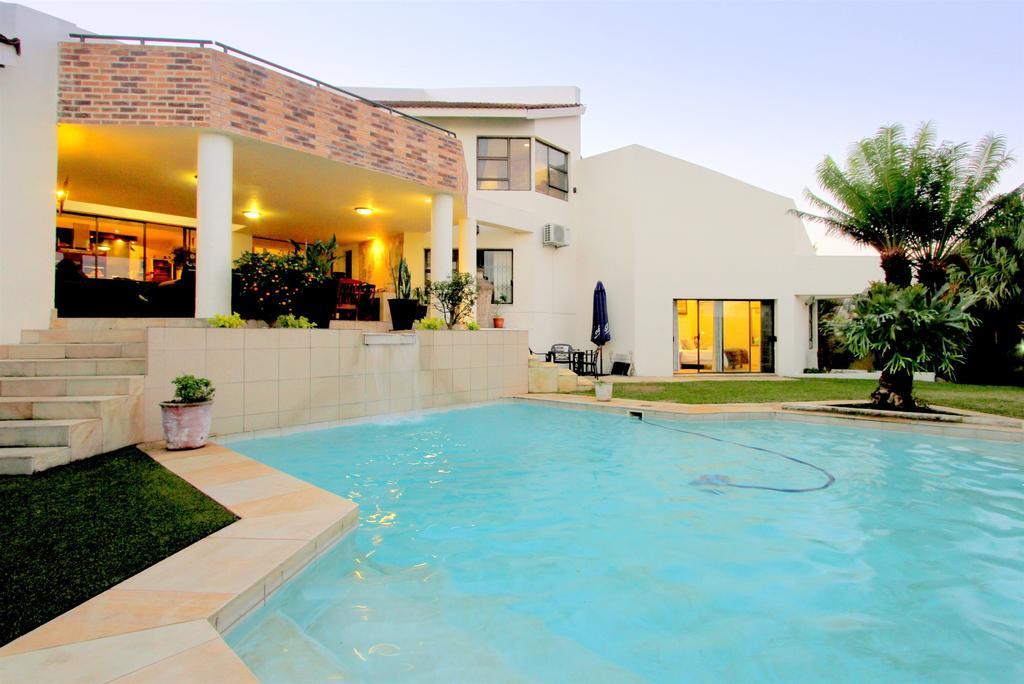 La Dolce Vita Umhlanga Guesthouse ダーバン エクステリア 写真